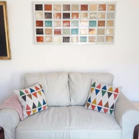 Modern Cosy Flat With Terrace In Campo De Ourique. Lisboa Exterior foto
