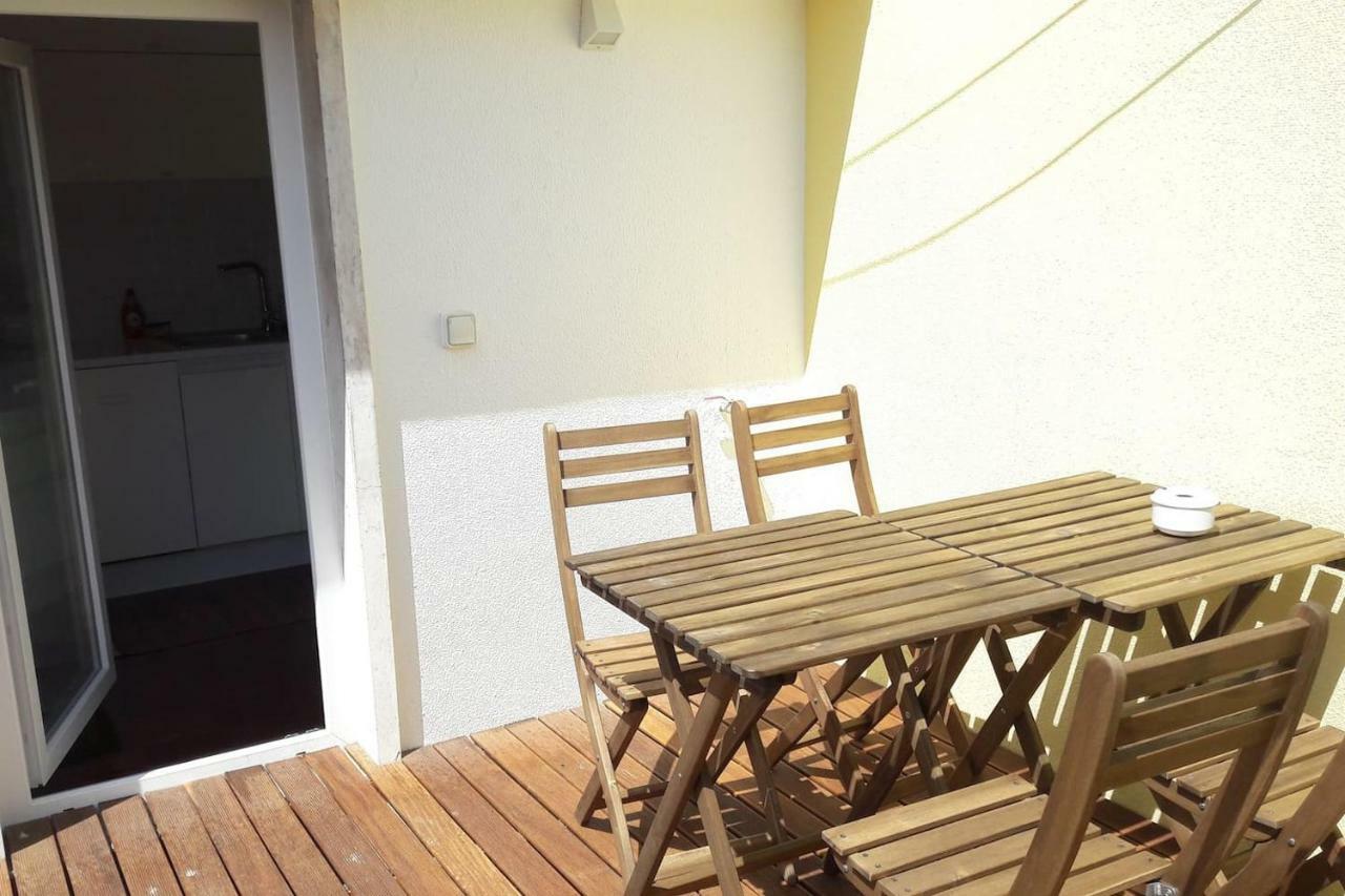 Modern Cosy Flat With Terrace In Campo De Ourique. Lisboa Exterior foto