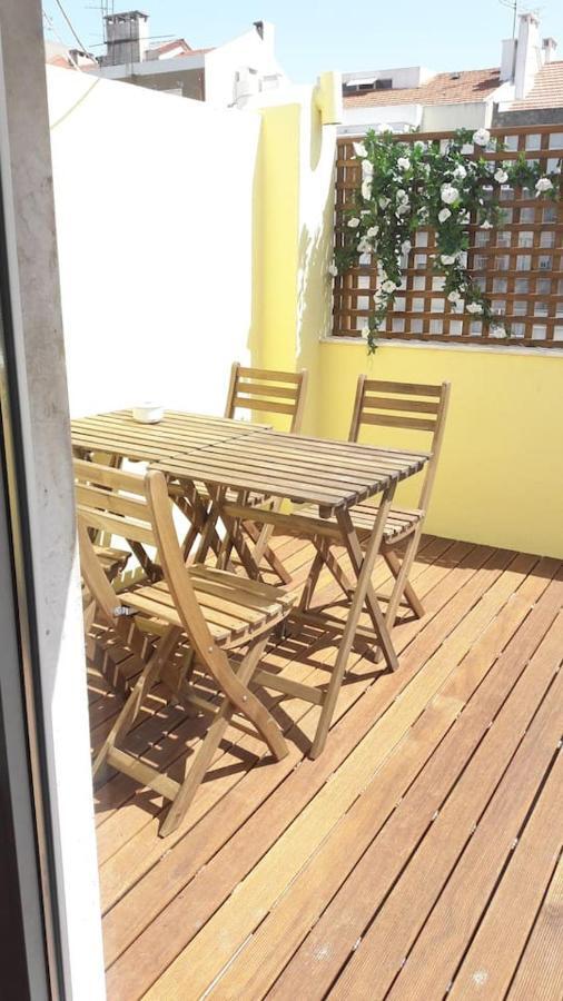 Modern Cosy Flat With Terrace In Campo De Ourique. Lisboa Exterior foto